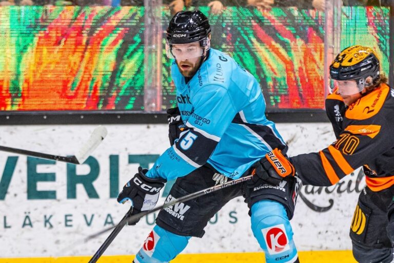 Oskars Batņa, Hokejazinas.com