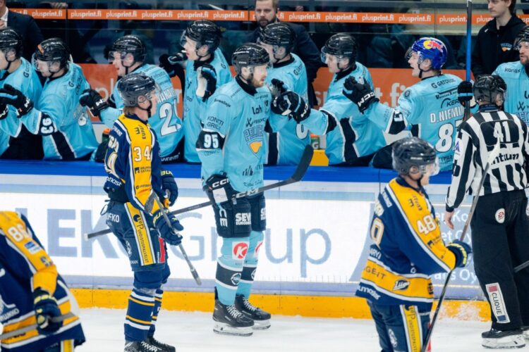 Oskars Batņa, Hokejazinas.com