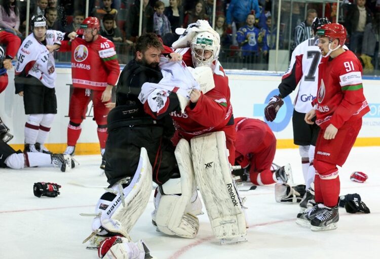 Edgars Masaļskis un Mihails Karnauhovs, Hokejazinas.com