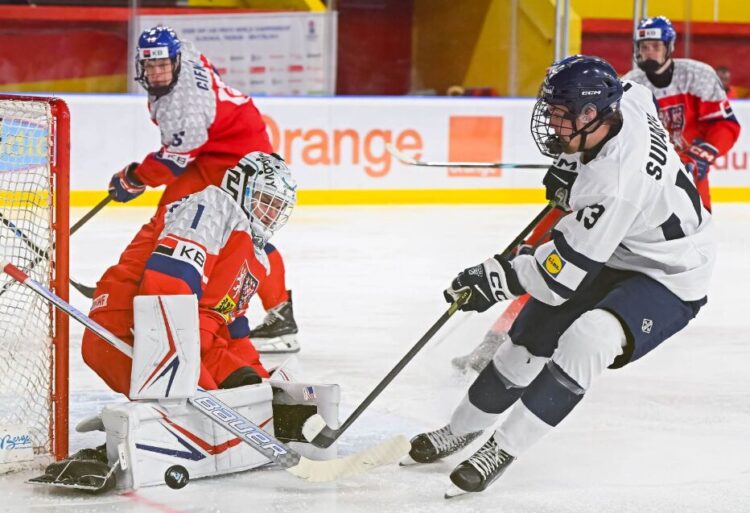 Čehijas U-18 pret Somijas U-18, hokejazinas.com