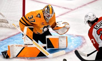 Artūrs Šilovs, hokejazinas.com