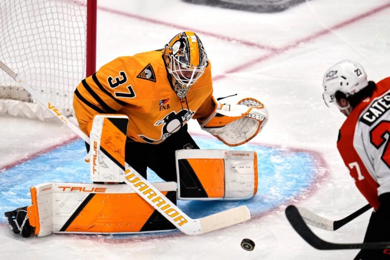 Artūrs Šilovs, hokejazinas.com