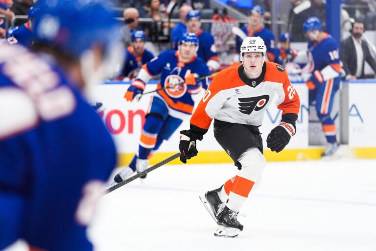 Alekss Bamps, hokejazinas.com