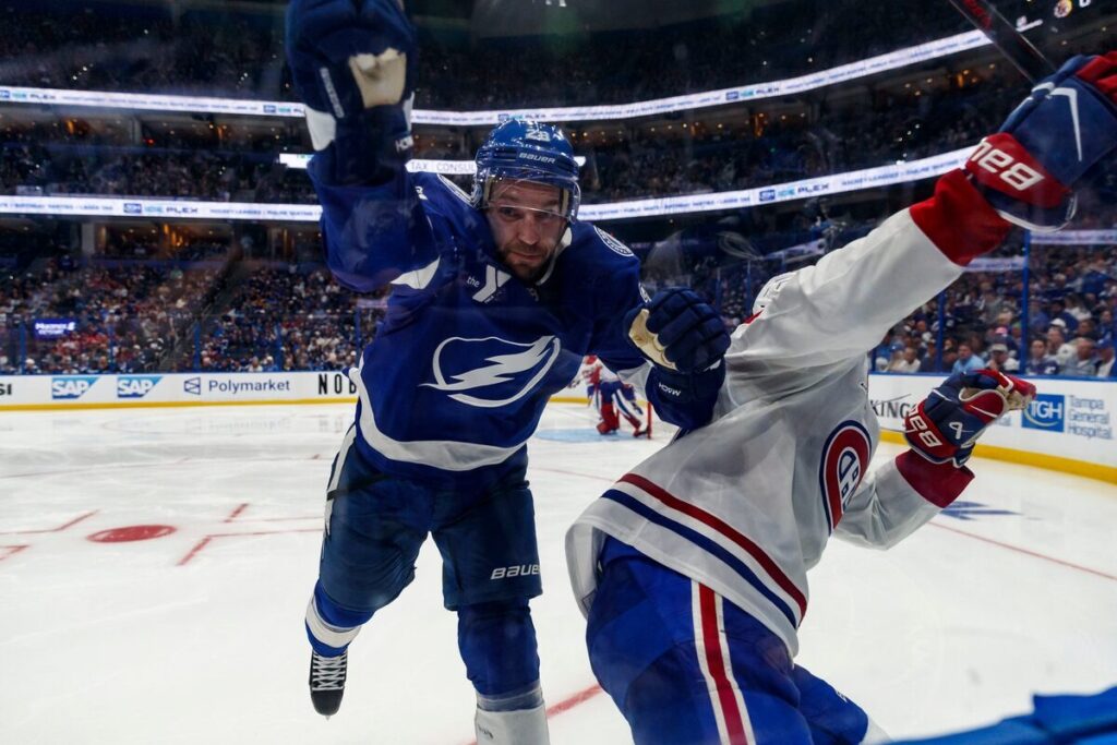 Zemgus Girgensons, Hokejazinas.com