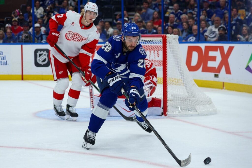 Zemgus Girgensons, Hokejazinas.com