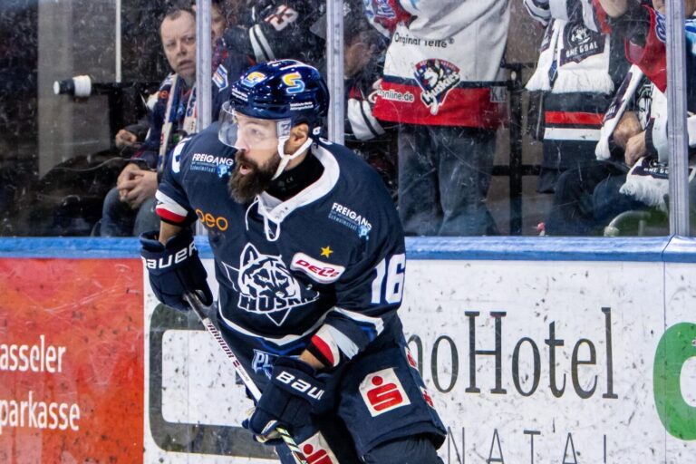 Kaspars Daugaviņš, Hokejazinas.com