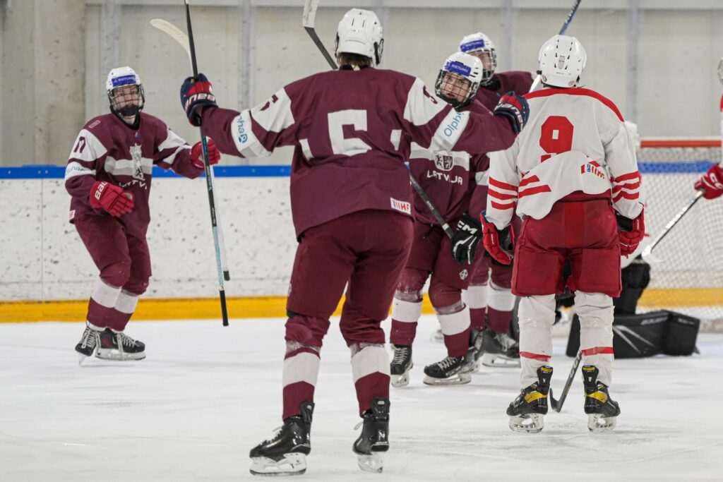 Latvijas U-18 - Polijas U-18, hokejazinas.com