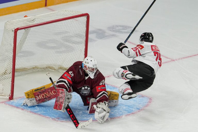 Mareks Mitens, Hokejazinas.com