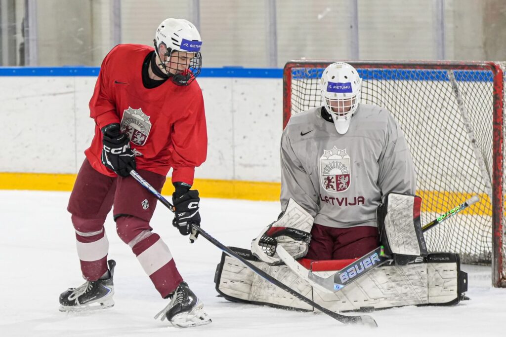 Tomass Rutulis, hokejazinas.com