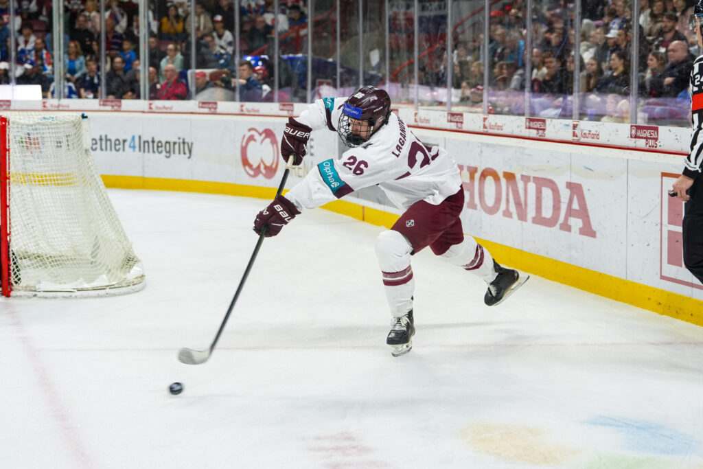 Edvards Laganovskis, hokejazinas.com