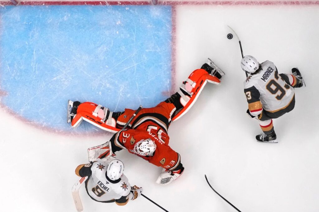 Vegasas "Golden Knights" un Anaheimas "Ducks", hokejazinas.com