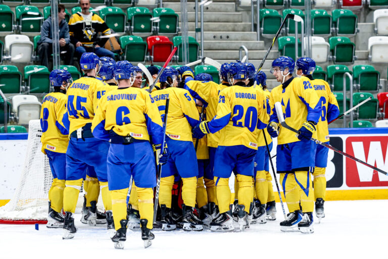Ukrainas hokeja izlase, Hokejazinas.com