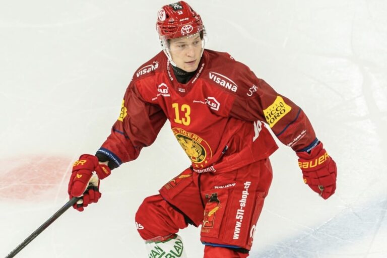 Oskars Lapinskis, hokejazinas.com