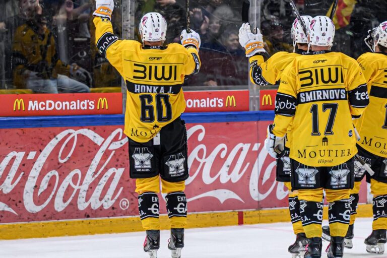 Deniss Smirnovs, HC Ajoie